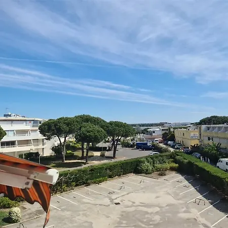 Agreable Direct Et Commerces Apartman