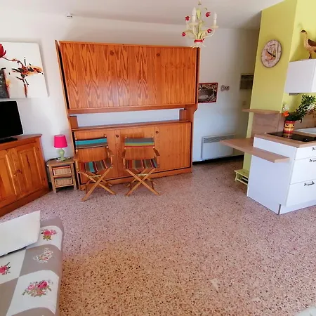 Apartman Agreable Direct Et Commerces