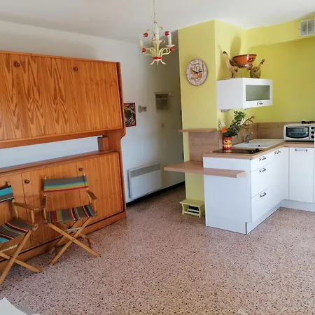 Agreable Direct Et Commerces Apartman